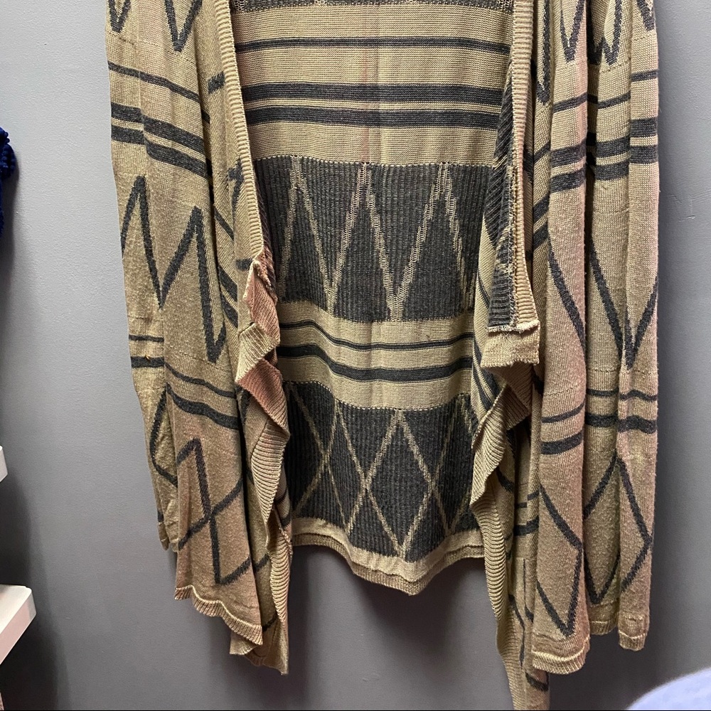 Patterned Cardigan - Picture 2 of 4